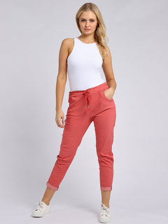 Ladies Skinny Solid Magic Pant Sugar Poppy